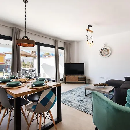 Lujoso Piso Con Jardin Privado A Dos Minutos Andando De La Playa Alamos Apartamento Torremolinos