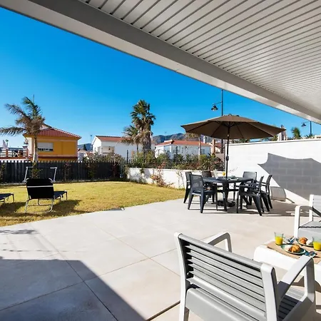 Lujoso Piso Con Jardin Privado A Dos Minutos Andando De La Playa Alamos Apartamento *
