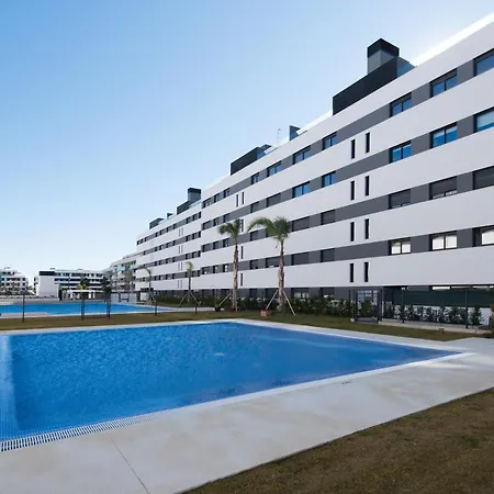 Lujoso Piso Con Jardin Privado A Dos Minutos Andando De La Playa Alamos Apartamento *